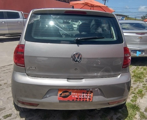 Imagem 3 de 3 de Vw Fox 1.0 Completo + 1 Ano De Garantia E Laudo Cautelar
