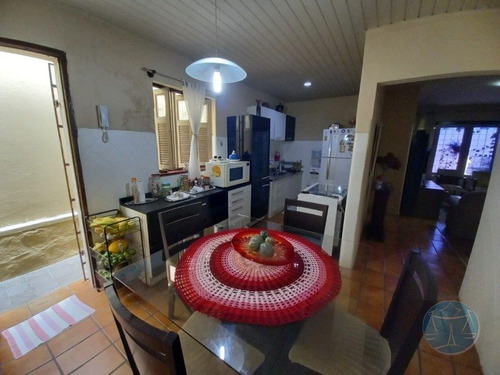 Imagem 8 de 15 de Casa Com Excelente Localizacao No Bairro De Tirol - V-11443
