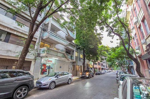 Departamento 2 Ambientes Frente Impecable Luminoso Balcon En Barrio Norte