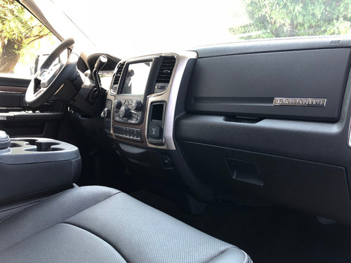 Imagen 7 de 14 de Dodge Ram 1500 Laramie 4x4 At V8