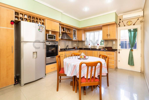 Imagen 8 de 30 de Venta Duplex 4 Ambientes Vicente Lopez Florida Patio Parrillaterraza!!