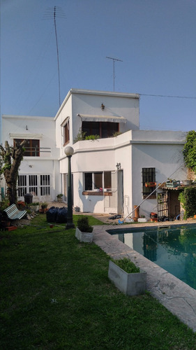 Venta Casa Lujan Centro Gran Calidad