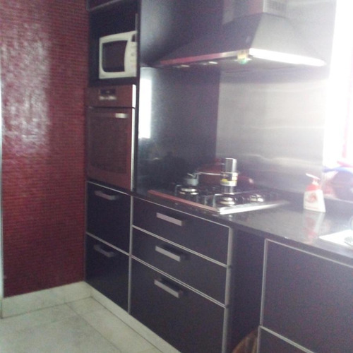 Impecable Departamento De 3 Ambientes Con Dependencia Y Cochera En Caballito