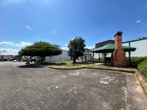 Terreno En Urbanizacion Luna Dorada En Venta
