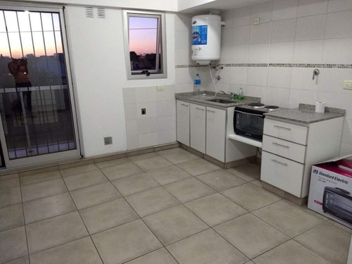 Imagen 4 de 14 de Departamento En Venta En Moron Sur