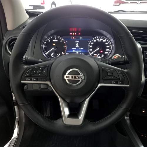 Imagen 20 de 25 de Nueva Nissan Frontier Xe 4x4 Mt 2022