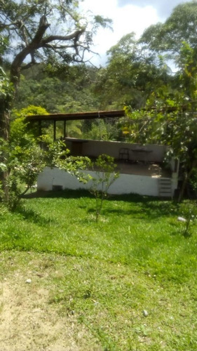 Mil Metros Com Ótima Casa E Piscina - Mil66