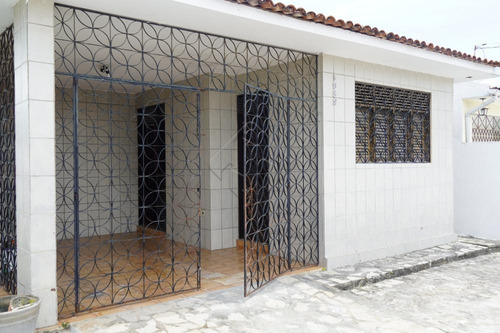 Imagem 1 de 10 de Casas - Ref: L2745