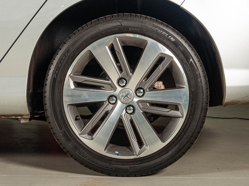 Imagen 10 de 17 de Peugeot 308 1.6 Thp Allure Pack Navegador At Tiptronic 2019