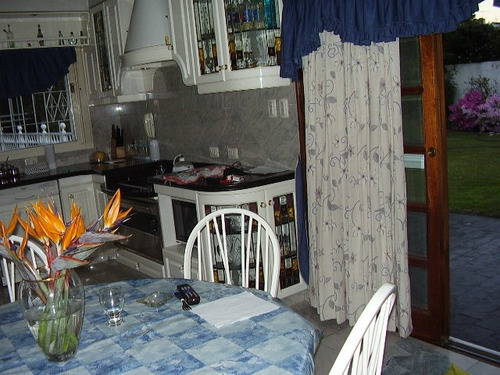 Hermoso Chalet De 3 Dormitorios Con Gran Parque Con Pileta