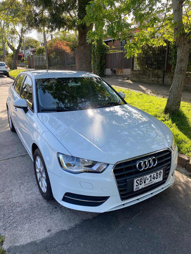 Imagen 1 de 6 de Audi A3 Sportback 1.2 Tfsi 110 Cv