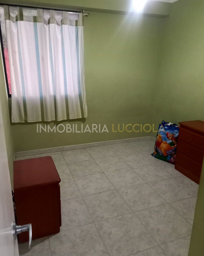 Apartamento En Urbanización Tranquila Y Vigilada Con Vista Al Mar Y A La Montaña, Perfecto Para Vivir. ¡no Te Lo Pierdas!