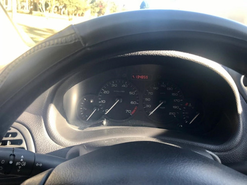 Peugeot 206 Sw Presence 1.4 Flex 4 Portas