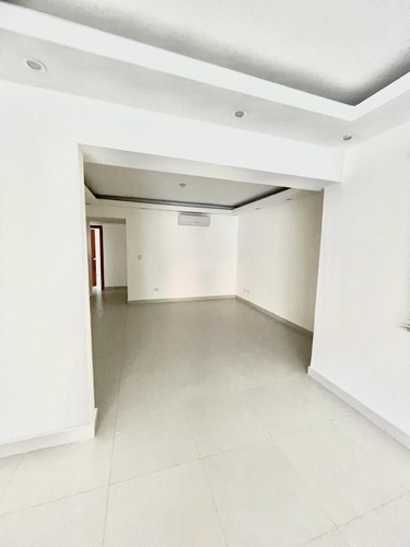 Apartamento En Venta Alquiler En Evaristo Morales