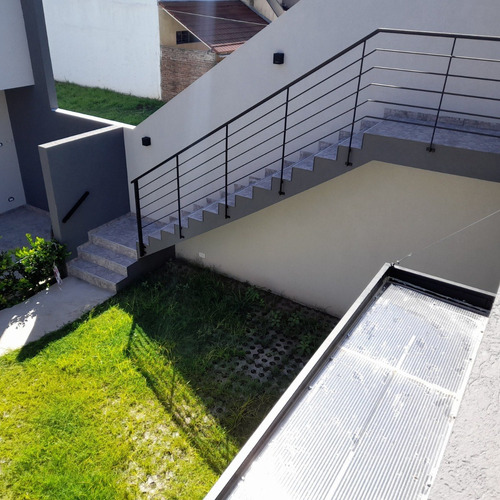 Imagen 13 de 14 de Venta Excelente Departamento De 3 Ambientes Patio Terraza Cochera A Estrenar Castelar