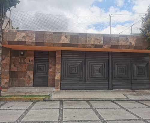 Casa En Venta En Andrés Benavides Col. Ciprés Toluca