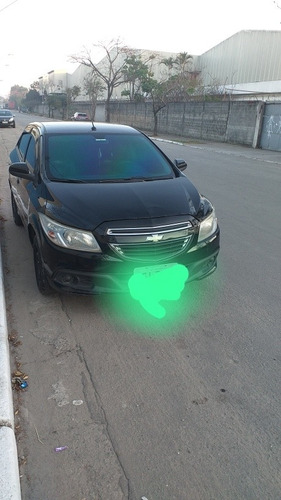 Imagem 8 de 9 de Chevrolet Onix 2013 1.0 Lt 5p