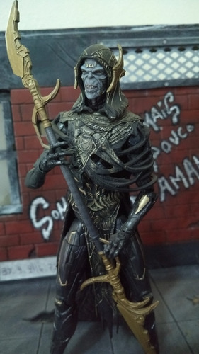 Corvus Glaive (ordem Negra) - Marvel Legends