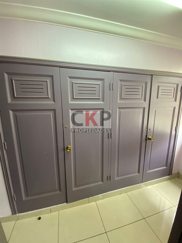 Arriendo Oficina Paseo Bulnes, 8 Privados, 1 Est. Oriente
