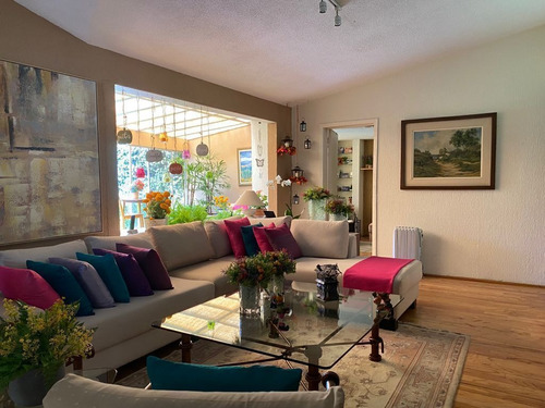 Imagen 7 de 24 de Casa En Venta En Calle Cerrada Con Vigilancia, Jardines Del