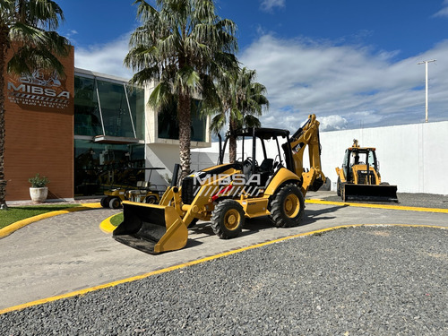 Caterpillar 420 E 2006/ Case/ John Deere