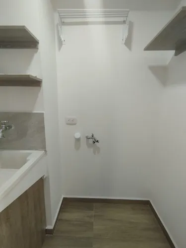 Apartaestudio En Arriendo En Urbanización La Flora. Cod A11654
