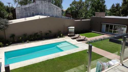 Imagen 2 de 20 de Casa Cuatro Dormitorios Soldini