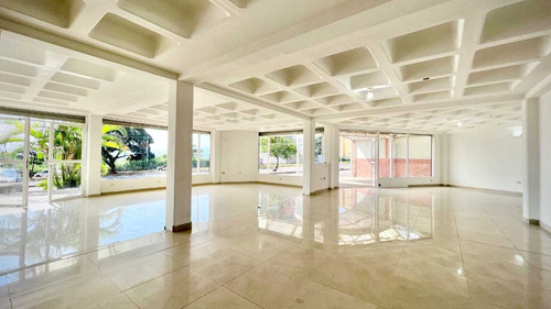 Imagen 2 de 18 de Local En Venta