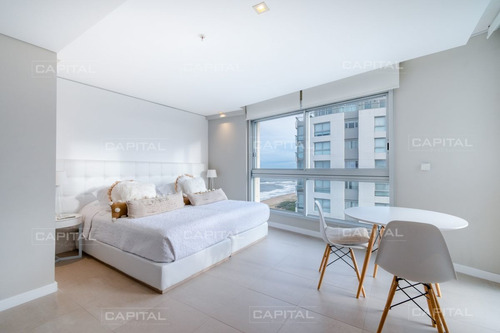 Imagen 24 de 30 de Venta De Increíble Departamento Unificado En Torre Premiun De Playa Brava - Punta Del Este Brava