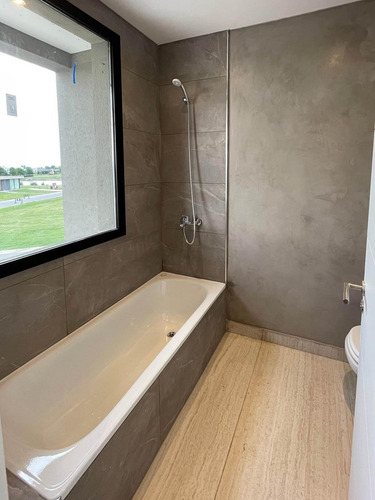 Casa En Venta | 3 Dorm | Area 11 | Barrio San Sebastian | Escobar