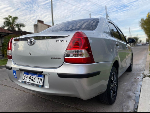 Toyota Etios 1.5 Platinum At