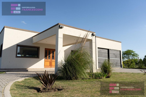 Imagen 2 de 26 de Casa - La Plata