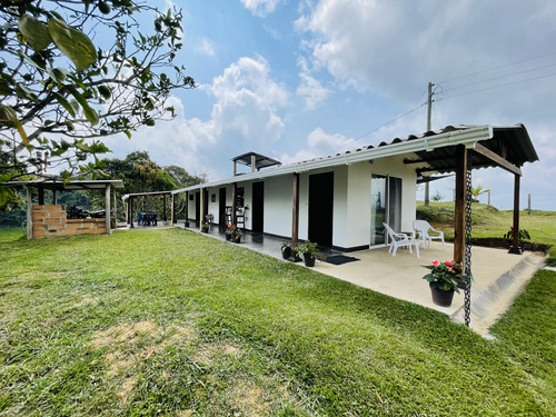 Finca De 6 Hectáreas. Casa, Potreros Y Nacimientos De Agua, San Roque 