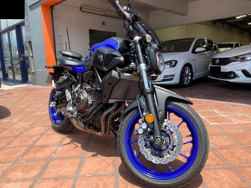 Imagen 16 de 21 de Yamaha Mt 07 2017 Vtv 14.000 Kms Akrapovic Accesorios