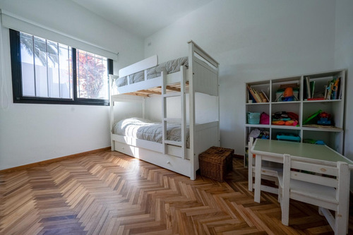 Casa En Venta En Las Lomas De San Isidro. Dos Dormitorios