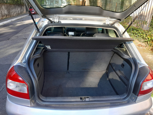 Audi A3 1.6 5p
