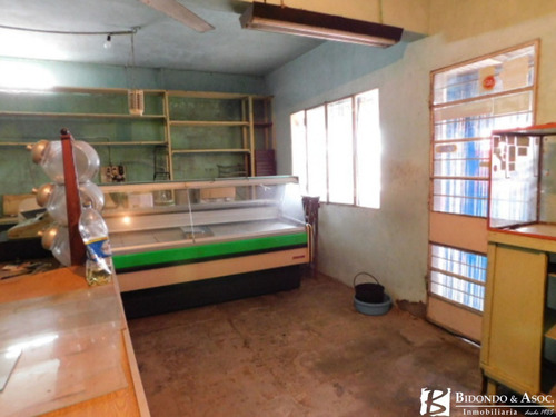 Imagen 4 de 15 de Casa De 2 Dormitorios Con Local Al Frente