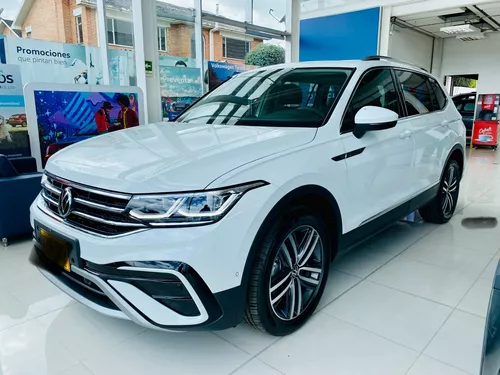 Volkswagen Tiguan Elegance 4x4 2.0 T Modelo 2023 Ft