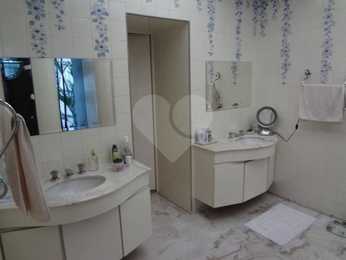 Linda Casa 4 Dormitórios 4 Vagas Na Aclimação - 469 M2 Próxima Ao Parque Da Aclimação! - 226-im205717
