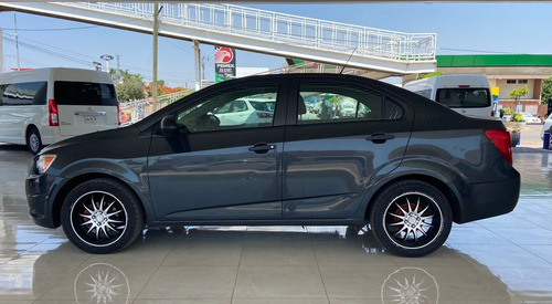 Imagen 4 de 15 de Chevrolet Sonic 2015 1.6 Ls L4 Man At