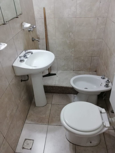 Imagen 23 de 28 de Departamento 2 Ambientes Frente Con Balcon