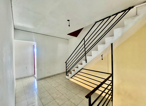 Casa Triplex Venta Moreno
