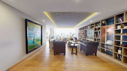 Se Vende Departamento Remodelado En La Jolla (v)