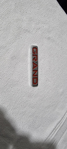 Emblema Grand S3