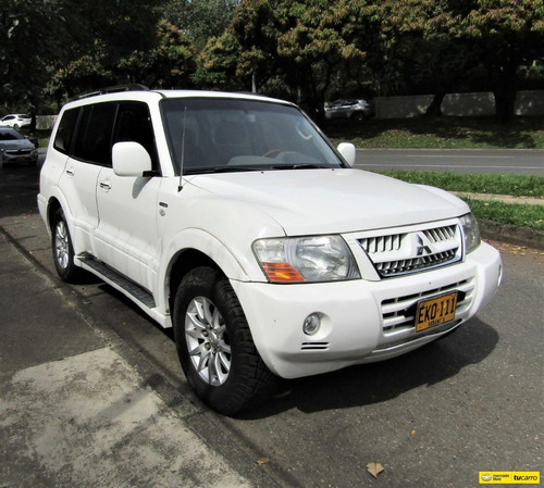 Imagen 1 de 14 de Mitsubishi Montero 3.8 V77 Wagon