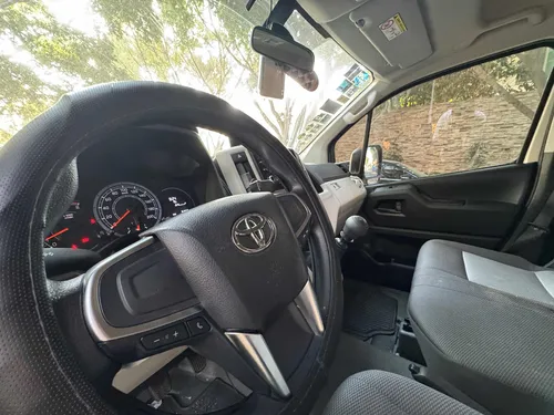 Toyota Hiace 2.7 Ventanas Superlarga Mt