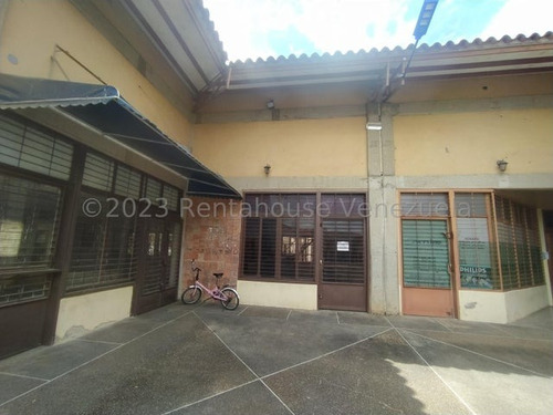 Potencial Local Comercial En Venta En La Puerta Cabudare Cod 2 - 3 - 22105  Mehilyn Perez