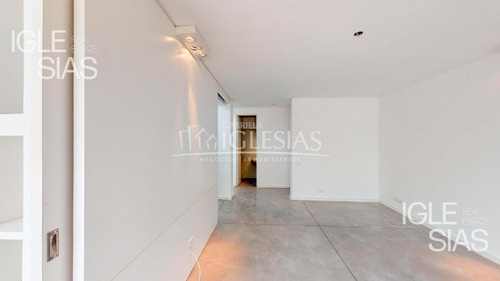 Casa En Venta Al Lago Con 4 Dormitorios En Los Castores Nordelta
