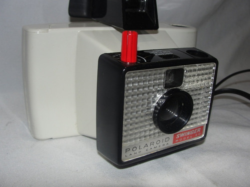 Antiga Camera Polaroid Land Swinger Modelo 20 Década De 70