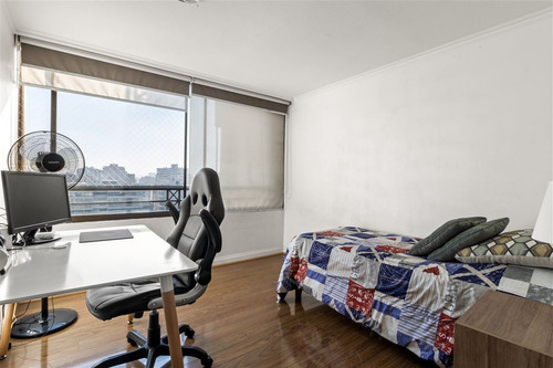 Amplio De 4 Dorm. En Las Condes